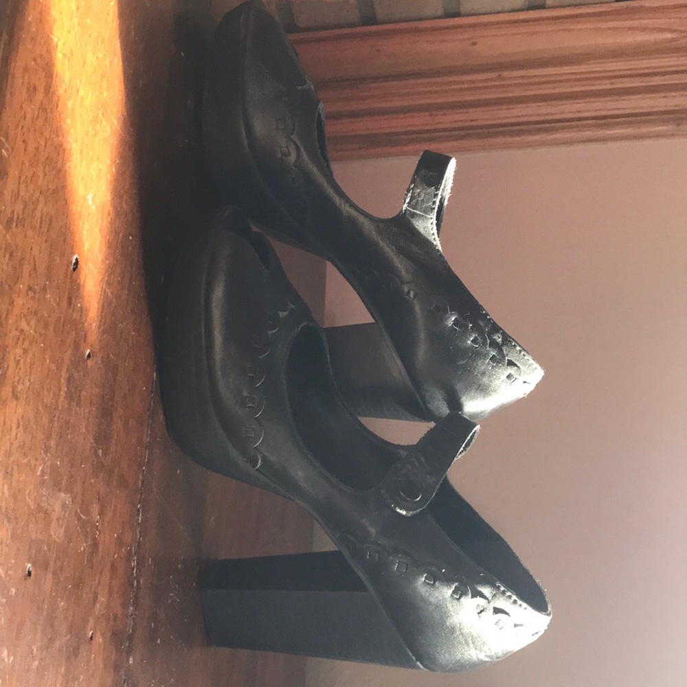 Mia size 8 1/2 shoes